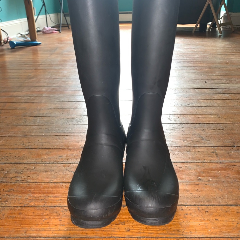 Hunter tall black original rain boots